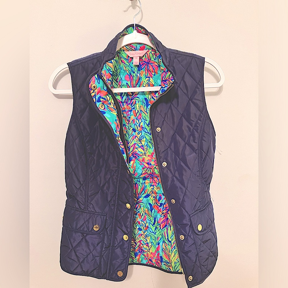 Lilly Pulitzer Navy Puffy Vest with Floral Print Sz XS EUC